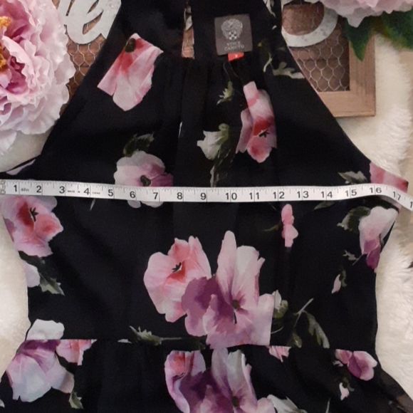 VINCE CAMUTO  GORGEOUS  FLORAL DRESS - Picture 6 of 8